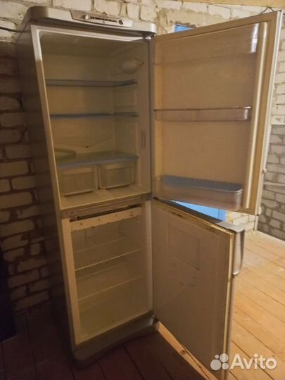 Холодильник бу indesit
