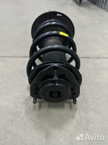 Стойка амортизатора передняя Лексус рх 4 300