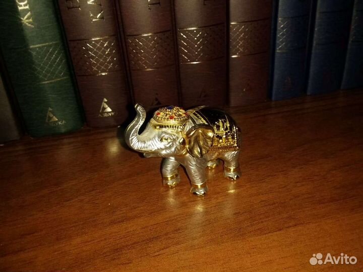 Статуэтка, декоративная фигурка - слон
