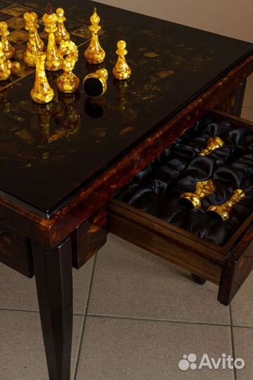 Янтарный шахматный столик арт. 0000066