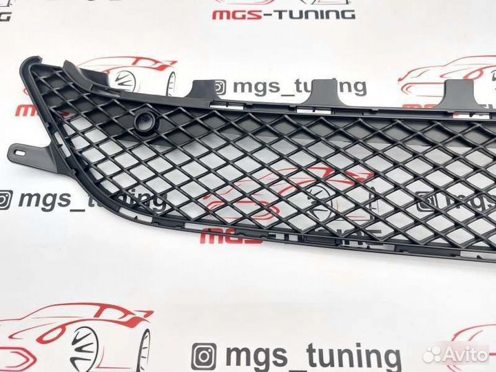 Сетка переднего бампера CLS 218 10-14 не для AMG