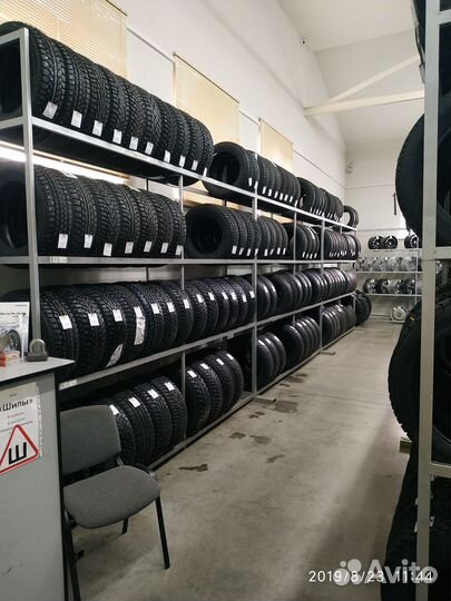 Royal Black Royal Mile 195/55 R15 85V