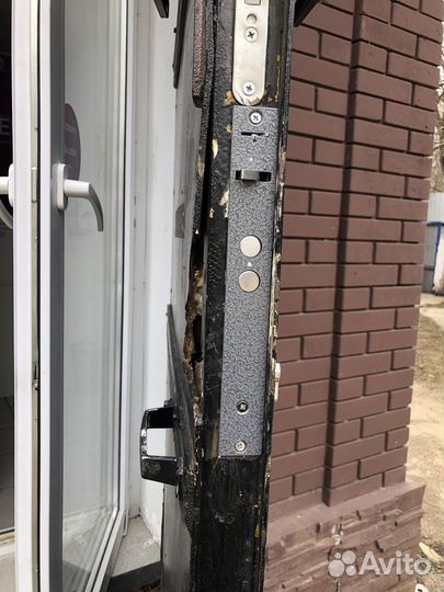 Замена замков ручек