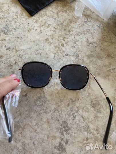 Солнцезащитные очки женские. Новые