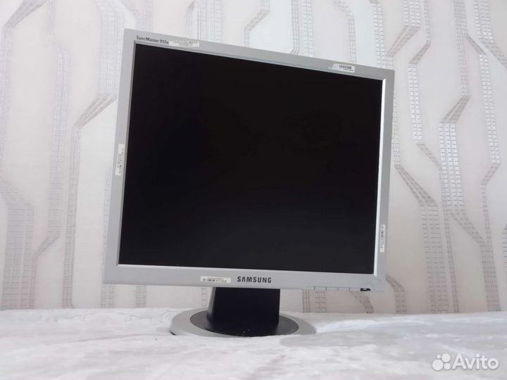 Монитор Samsung