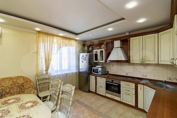 3-к. квартира, 88 м², 5/5 эт.