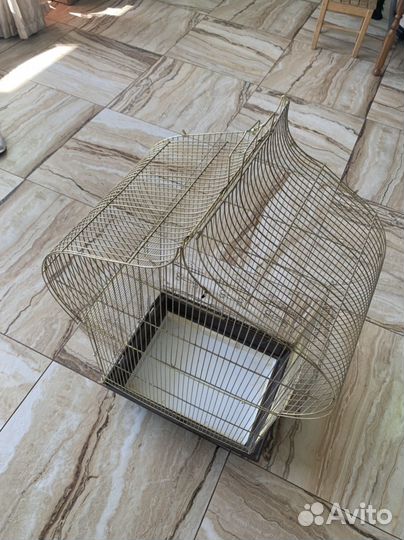 Большая клетка для птиц