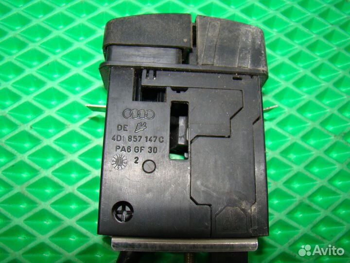 Замок бардачка Audi A8 D2 ауди а8 д2