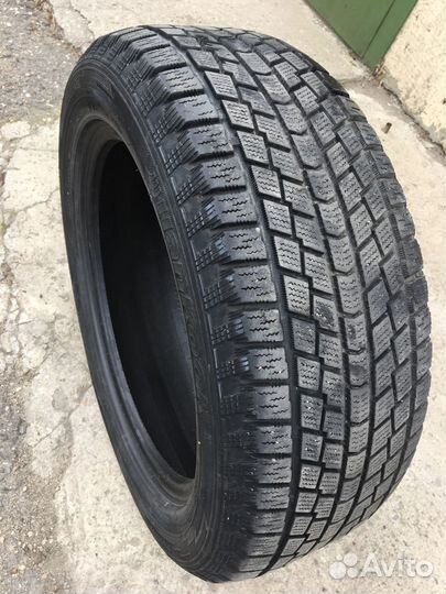 Hankook Nordik IS RW08 235/55 R18