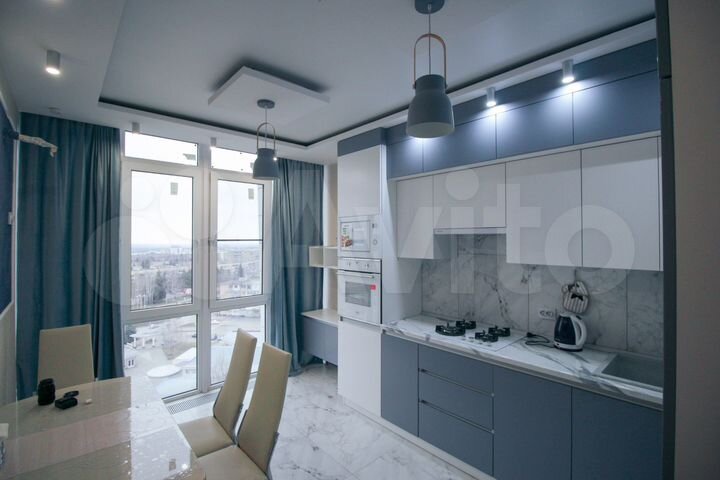 3-к. квартира, 80 м², 10/10 эт.