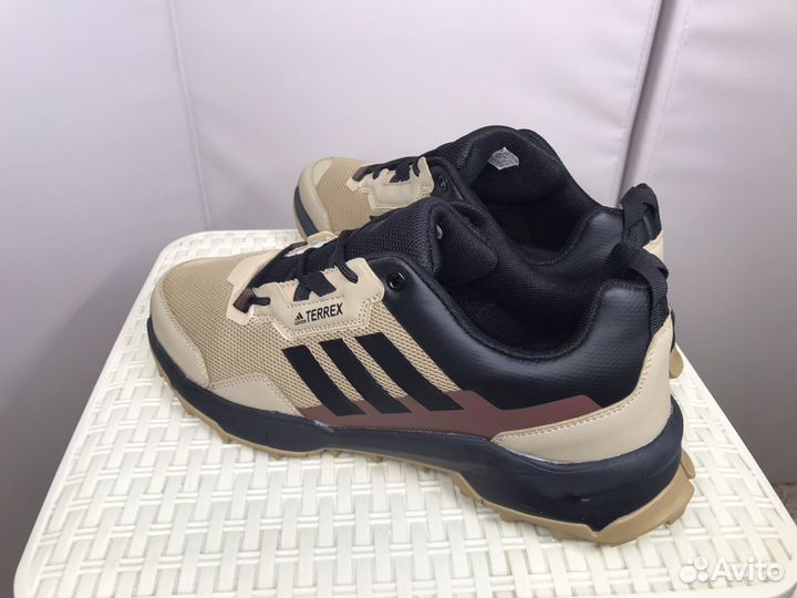 Кроссовки Adidas Terrex 43 р