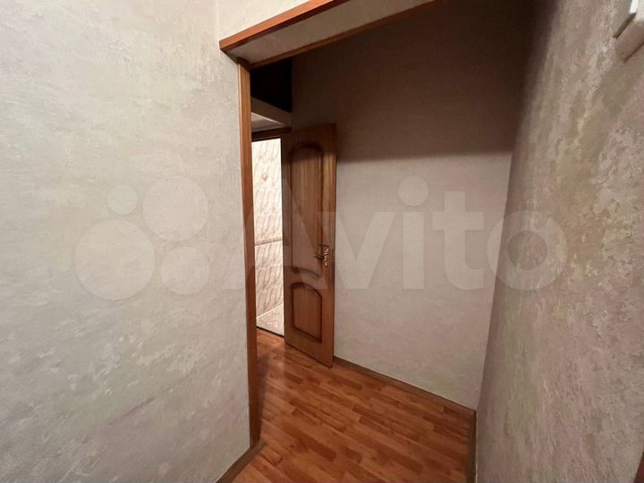 Комната 18 м² в 4-к., 2/5 эт.