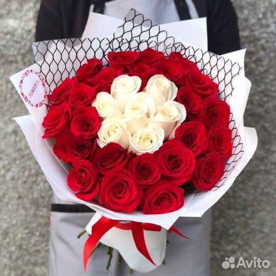 Букет красных роз 31 роза с доставкой