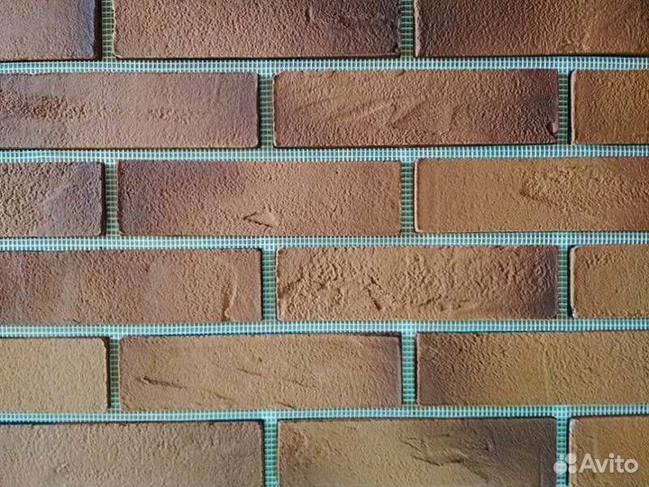 Гибкий кирпич на сетке с пленкой