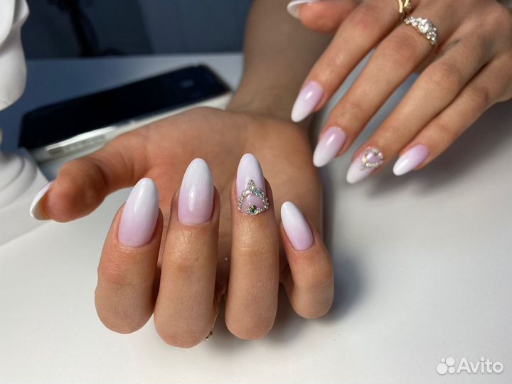 Мастер маникюра