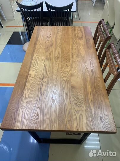 Деревянный подоконник