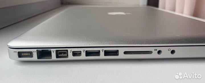 Macbook Pro 15 2011 i7 16gb ssd 256