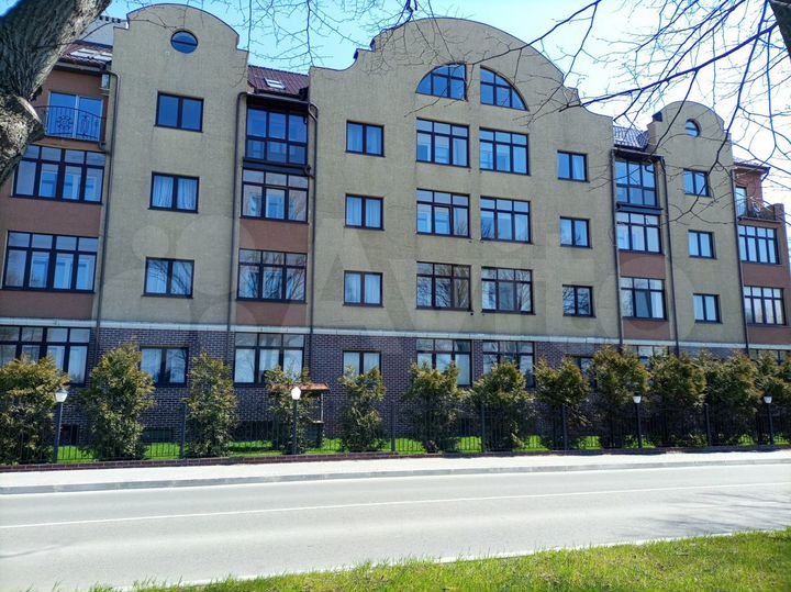 1-к. квартира, 49 м², 2/4 эт.