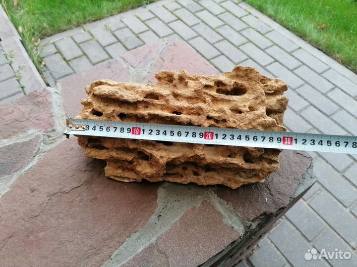 Грот (камень) для аквариума