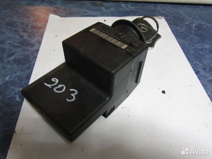 Замок зажигания Mercedes-Benz C W203