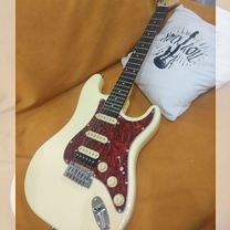 Реплика Fender Stratocaster HSS