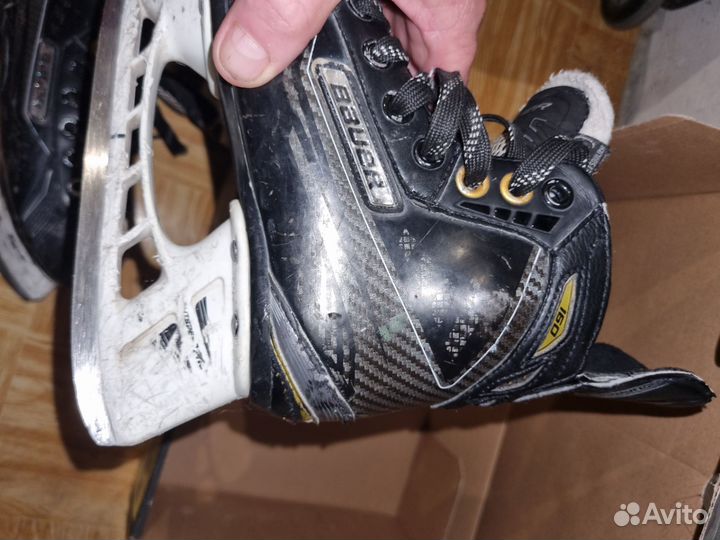 Хоккейные коньки bauer