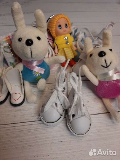 Обувь для кукол, игрушки в ручки
