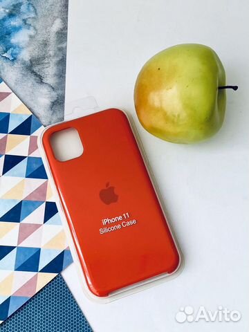 Чехол на iPhone 11