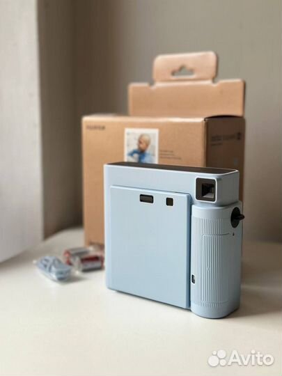 Фотоаппарат Fujifilm Instax square SQ1