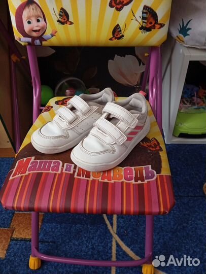 Кроссовки adidas