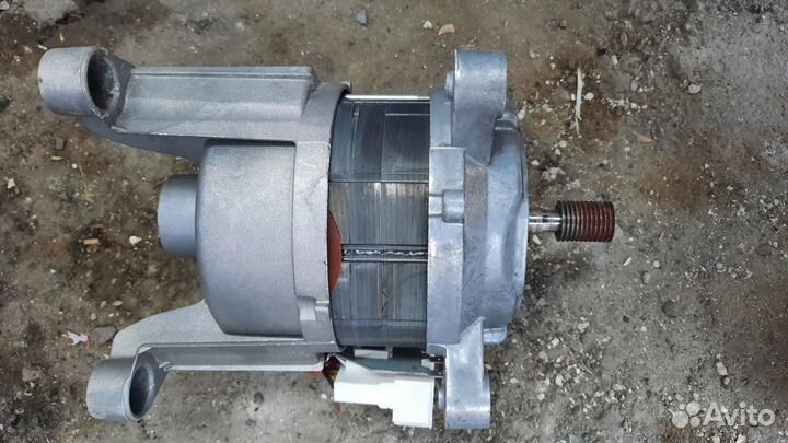 Двигатель стиральной машины Zanussi