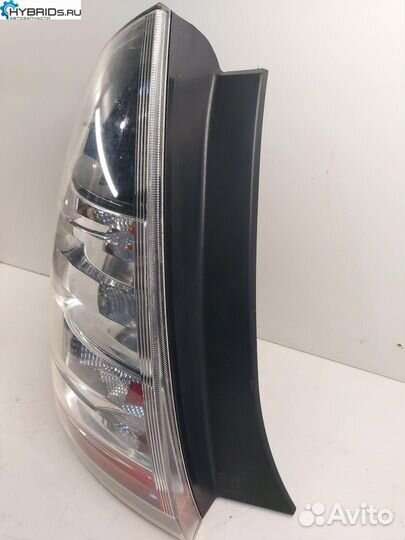 Фонарь задний левый Toyota Prius 2 NHW20