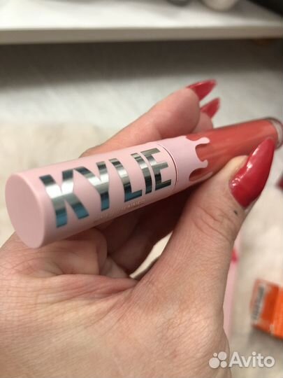 Помада блеск оригинал Kylie Beauty