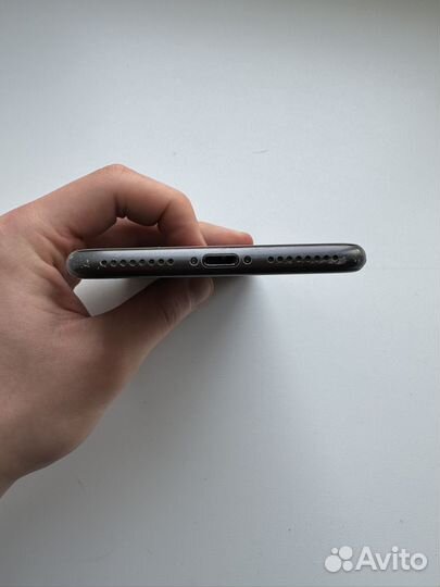 iPhone 8 Plus, 64 ГБ