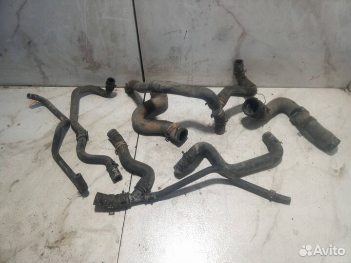 Патрубок (трубопровод, шланг) Volkswagen Multivan