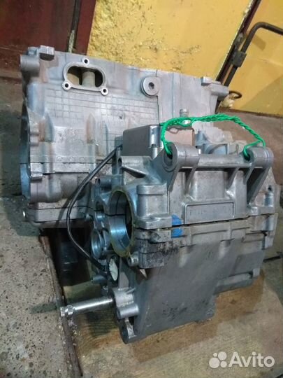 Блок цилиндров картер Suzuki GSX-R1000 K3 K4 T711