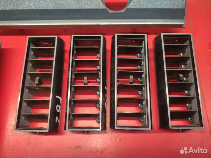 Накладка торпедо Ford Bronco 2