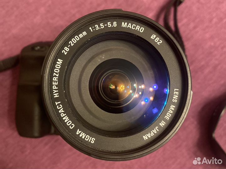 Зеркальный фотоаппарат Sony Alpha 200