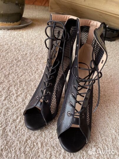 Каблуки high heels