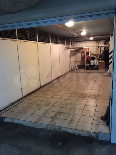 Машиноместо, 27 м²