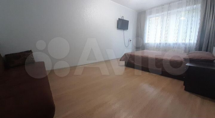 2-к. квартира, 55 м², 1/5 эт.