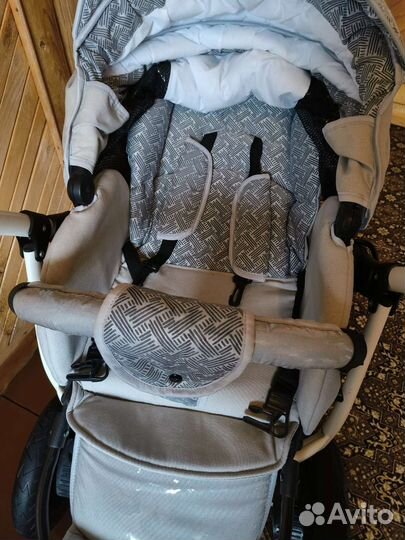 Коляска 2 в 1 Indigo с дугой в подарок