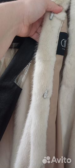 Шуба норковая белая с капюшоном 44