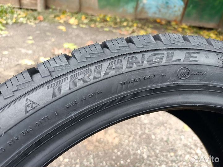 Triangle PL01 235/40 R18 95R