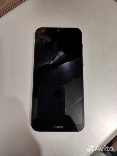 Телефон honor 8s 2/32gb