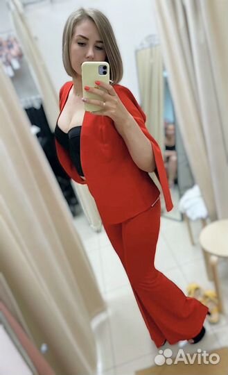 Брючный костюм женский