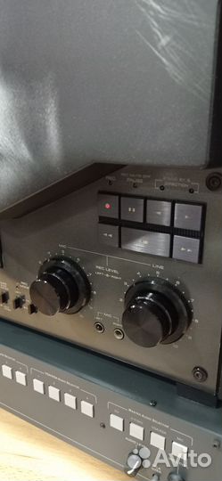 Катушечный магнитофон Akai GX 635D