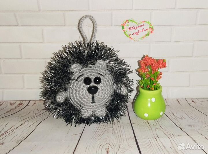 Вязаная игрушка Ёжик