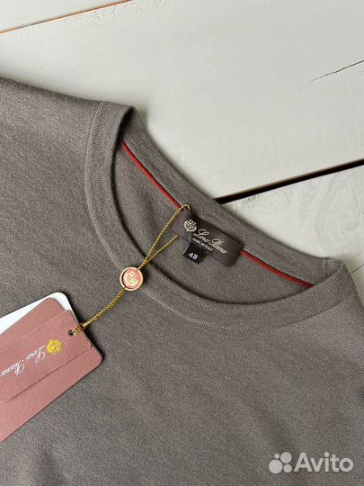 Мужской футболка loro piana