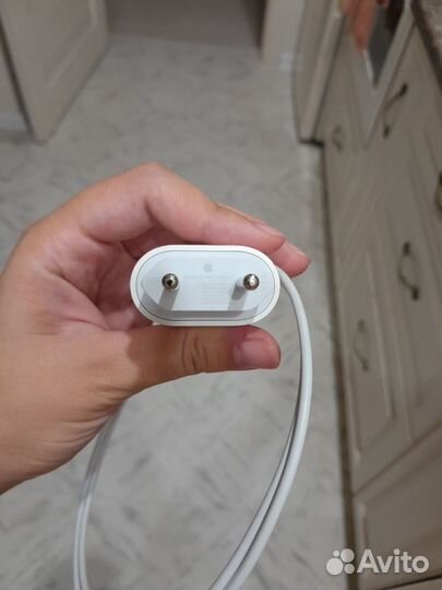 Зарядка на iPhone